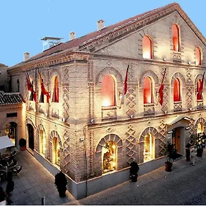 San Juan De Reyes Hotel
